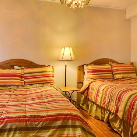 Suites On Main Margaretville Cameră foto